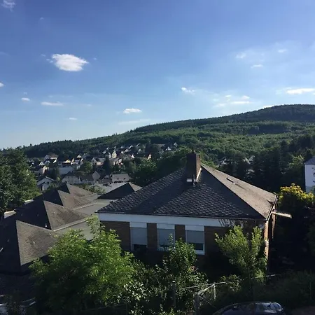 Ferienhaus Uitzicht Op De Pellenz *