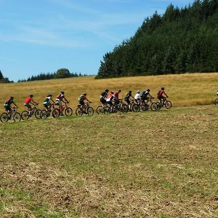 Ferienhaus Uitzicht Op De Pellenz
